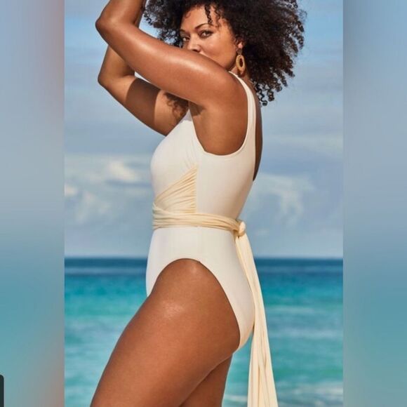 GabiFresh x Swimsuits For All Wrap Sash One Piece Swimsuit Cream Size 10 NWT - Picture 2 of 11